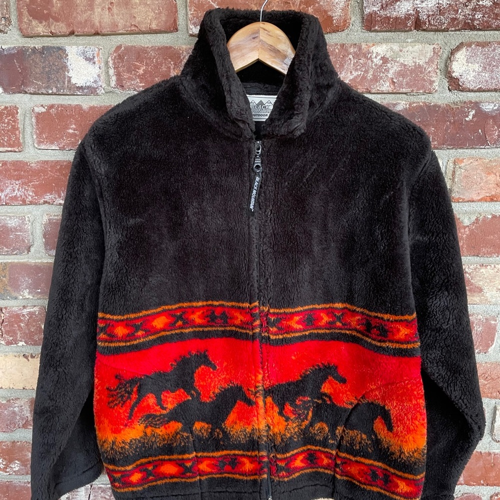 Vintage Black Mountain Outdoor Wildlife Fleece